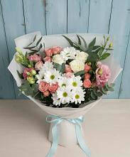 Букет цветов из:  Розы, Лизиантусы и Хризантемы в Северо-Курильске