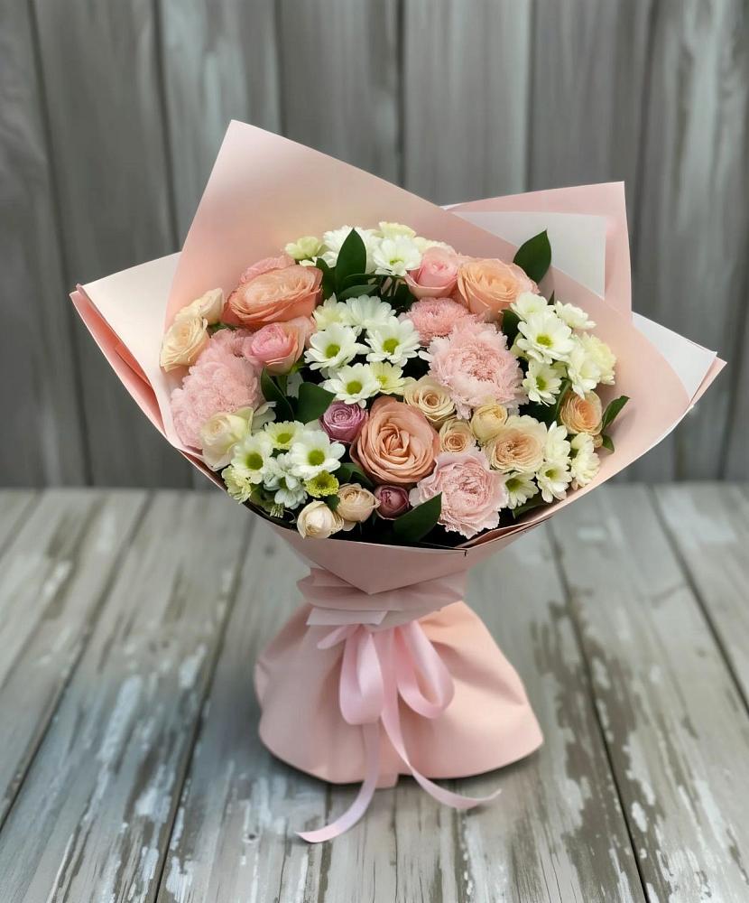 Букет цветов из: Гвоздики, Розы и Хризантемы в Северо-Курильске