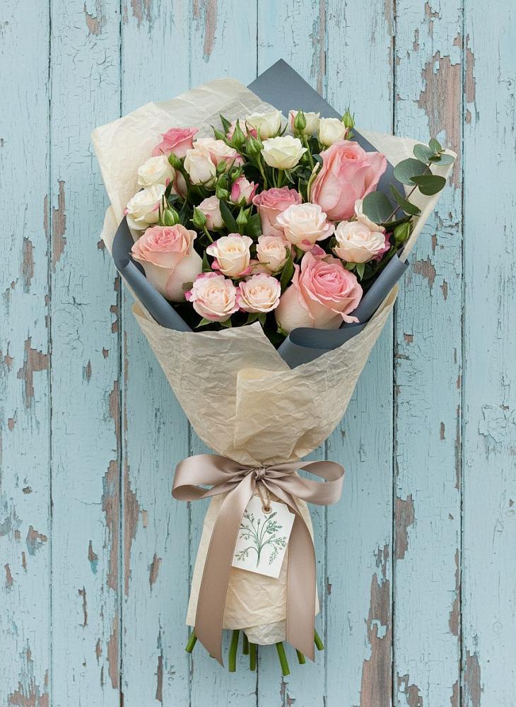 Букет цветов из: Розы в Северо-Курильске