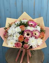 Букет цветов из:  Розы, Герберы и Хризантемы в Северо-Курильске