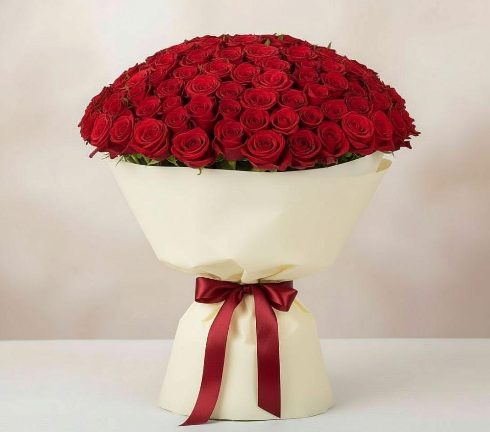 Букет 101 Красная роза Милано в Северо-Курильске