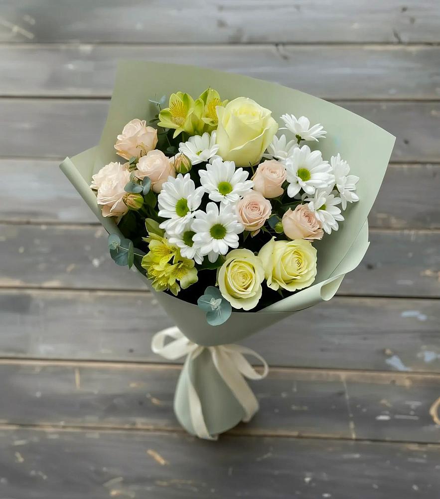 Букет цветов из: Альстромерии, Розы и Хризантемы в Северо-Курильске