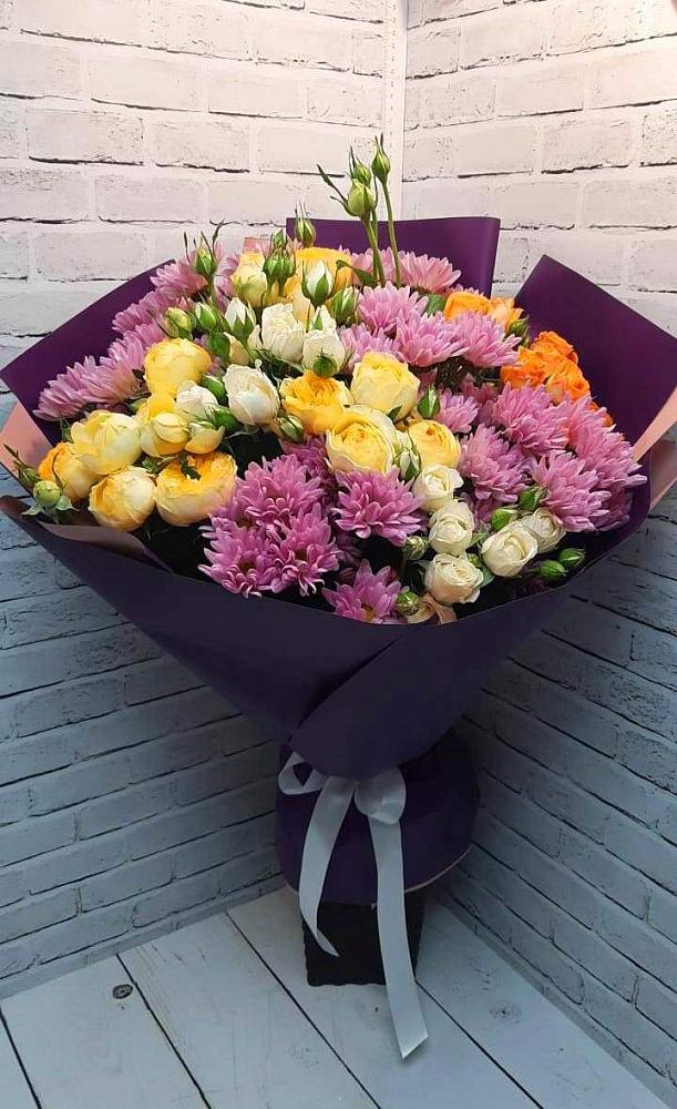Букет цветов из: Хризантемы и Розы в Северо-Курильске