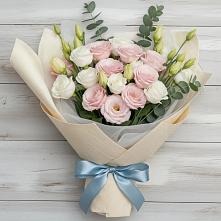 Букет цветов из:  Лизиантусы #REPLACE_PRED# Северо-Курильске