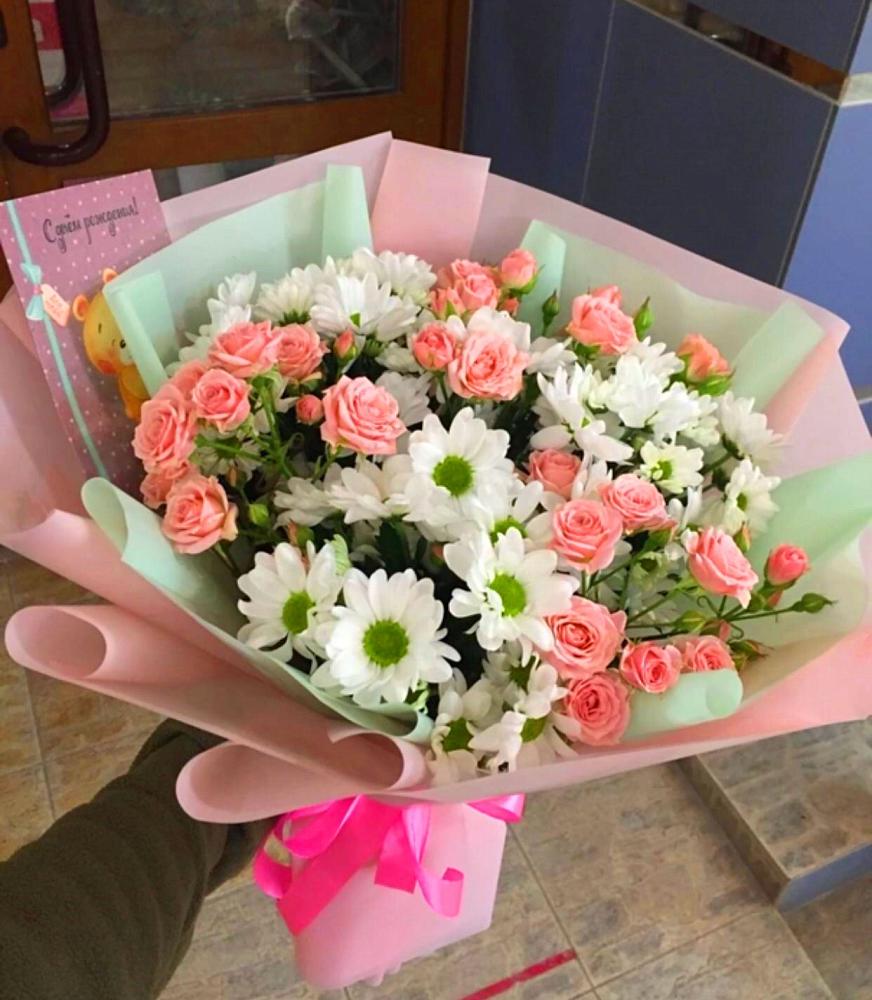 Букет цветов из: Розы и Хризантемы в Северо-Курильске