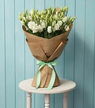 Букет цветов из:  Лизиантусы в Северо-Курильске