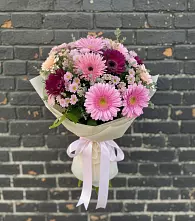 Букет цветов из:  Герберы и Хризантемы в Северо-Курильске
