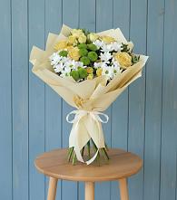 Букет цветов из:  Хризантемы и Розы в Северо-Курильске