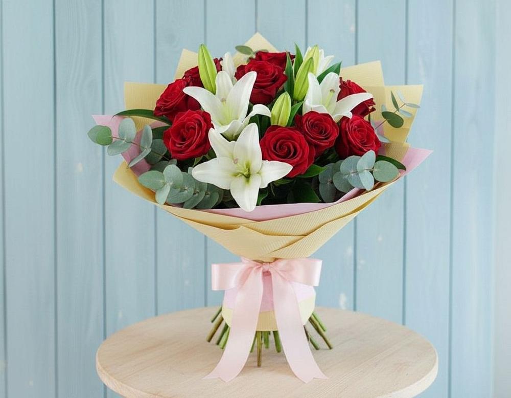 Букет цветов из: Лилии и Розы в Северо-Курильске